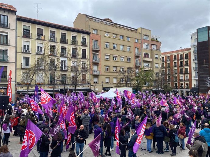 Concentración convocada por CCOO y UGT en Madrid por el día del 8M