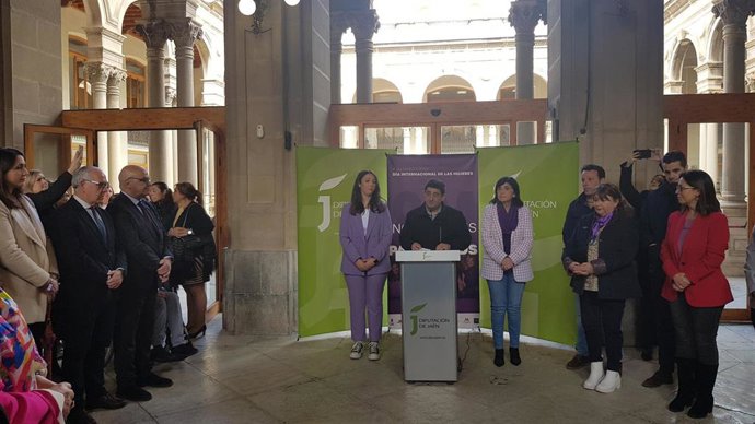 Acto institucional de la Diputación por el 8M