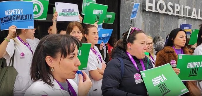 Protesta en el 8M convocada por Satse