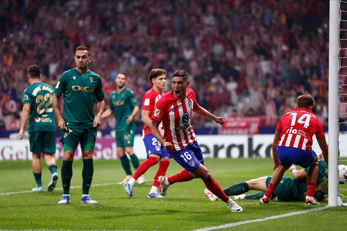 Archivo - Nahuel Molina celebra un gol en el Atlético de Madrid-Cádiz de LaLiga EA Sports 23-24