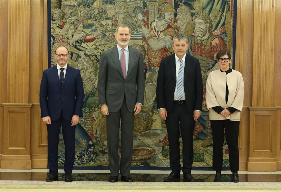 El Rey Felipe VI y el comisionado general de la Agencia de Naciones Unidas para los Refugiados de Palestina en Oriente Próximo (UNRWA), Philippe Lazzarini