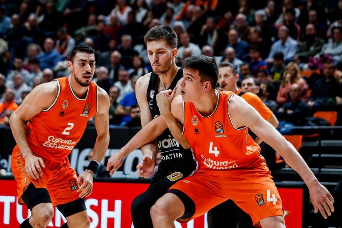 Jaime Pradilla durante un partido del Valencia Basket
