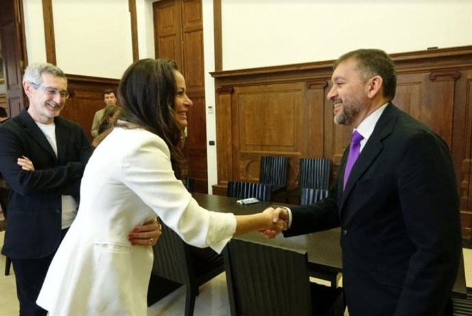 El Ayuntamiento de Málaga colabora para el desarrollo de un hub digital en Santa Cruz de Tenerife