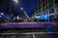 El Gobierno marcha con Comisión 8M en Madrid pero sin mezclarse: pancartas separadas para PSOE y Sumar