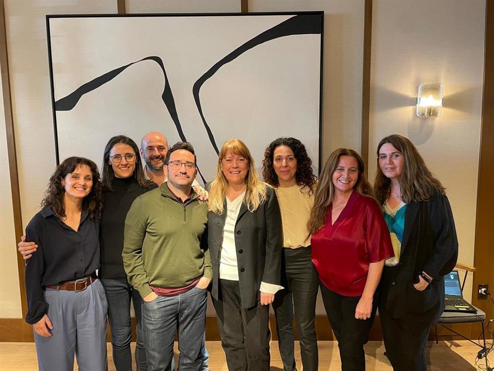 Natlia Garriga con los nominados catalanes a los Oscars