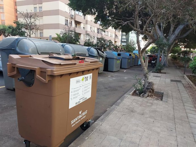 Contenedores de basura en Santa Cruz de Tenerife