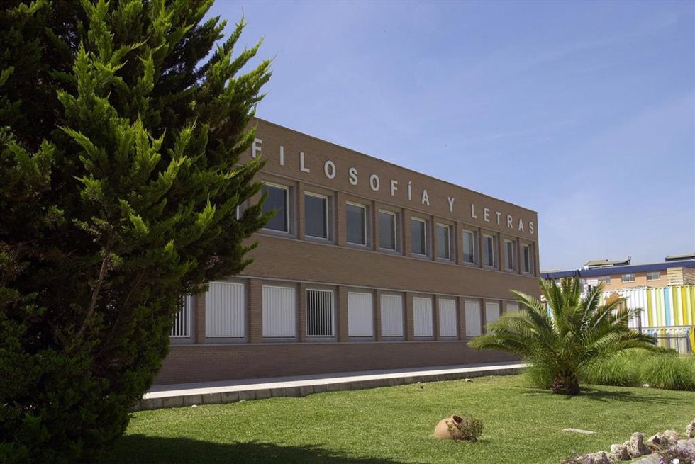 Archivo - Facultad de Filosofia y Letras de la UMA