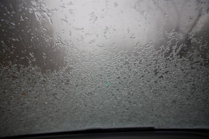 Una fuerte granizada en el centro de Madrid, a 2 de marzo de 2024, en Madrid (España). 