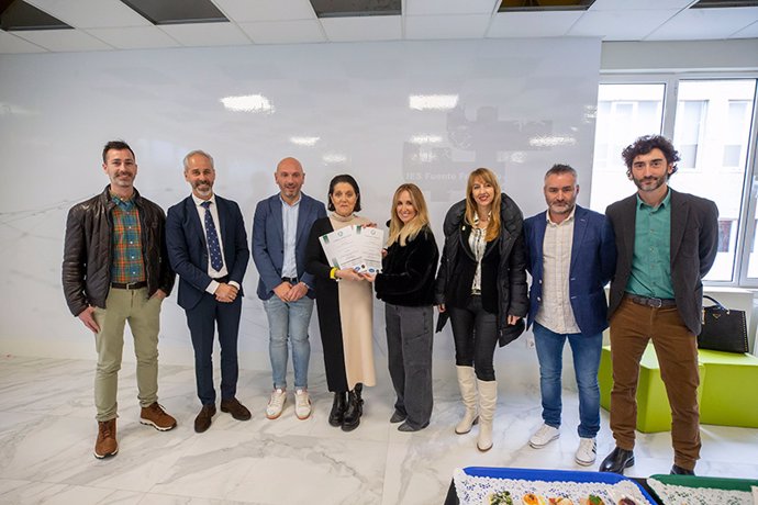 El consejero, durante el acto de entrega del reconocimiento al IES Fuente Fresnedo