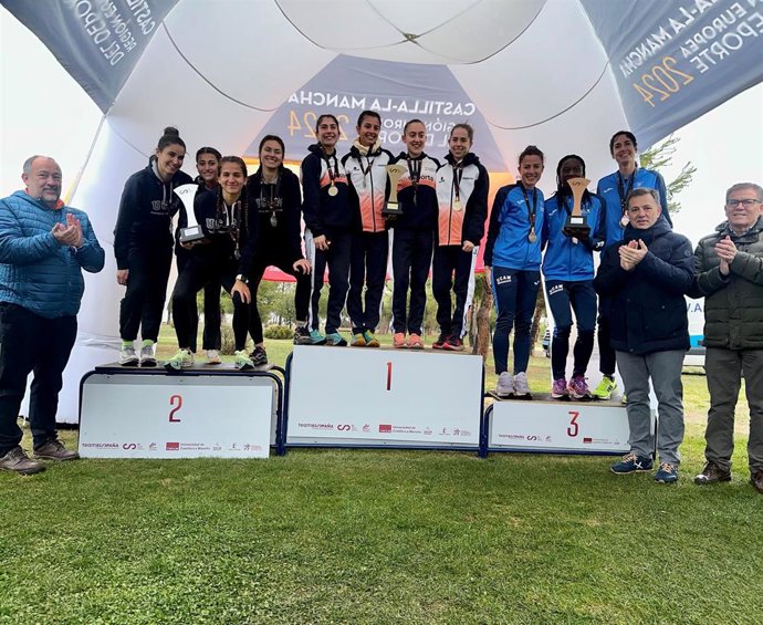 Entrega de premios del Campeonato de España Universitario de Campo a Través 2024 en Albacete.