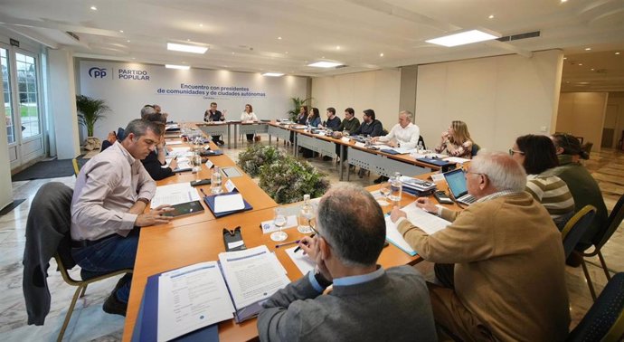 El Partido Popular, reunido en Córdoba a través de su presidente nacional y de los presidentes y representantes de las Comunidades y Ciudades Autónomas