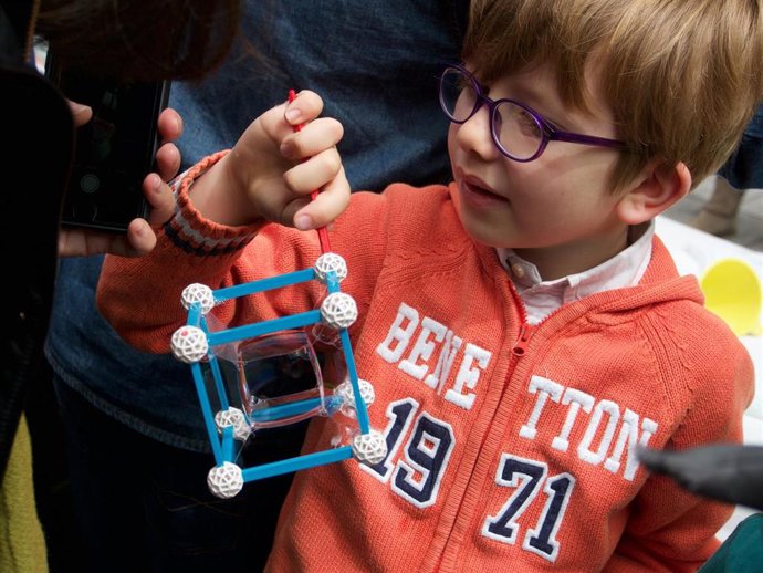Archivo - El evento Matemáticas en la calle celebra su séptima edición