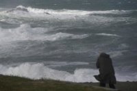 La Aemet activa para este domingo avisos de nivel amarillo por viento y oleaje en Granada y Almería
