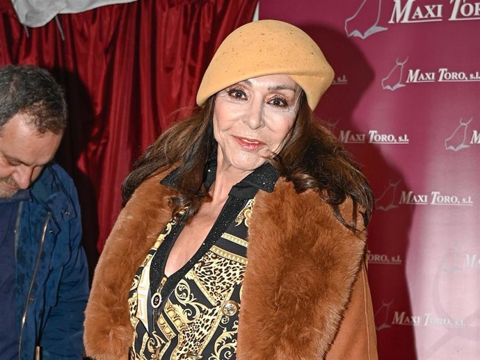 María Ángeles Grajalen la corrida de José María Manzanares, Roca Rey y Fernando Adrián en la Feria del Milagro de Illescas a 09 de Marzo de 2024 en Illescas (España).