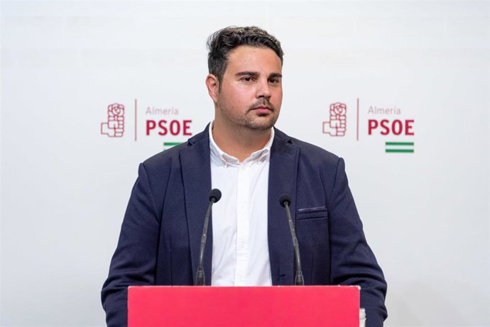 El parlamentario autonómico por el PSOE de Almería, Mateo Hernández.