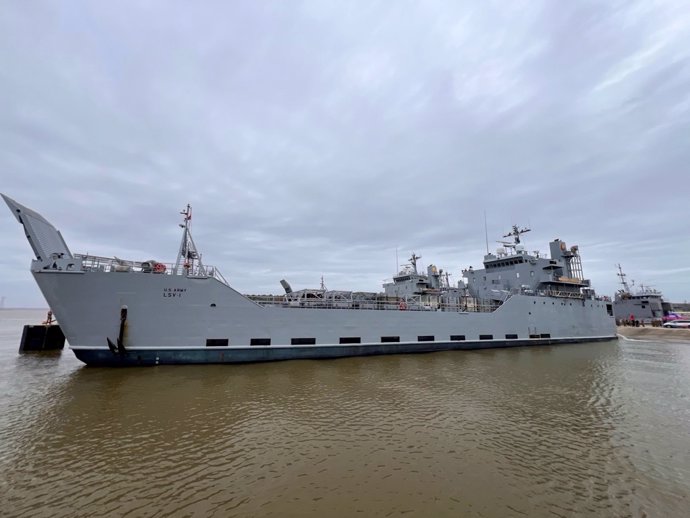 El buque militar estadounidense 'USS Gen. Frank S. Besson' LSV-1