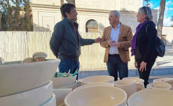 El portavoz de MÉS per Mallorca en el Consell visita la Fira del Fang de Marratxí