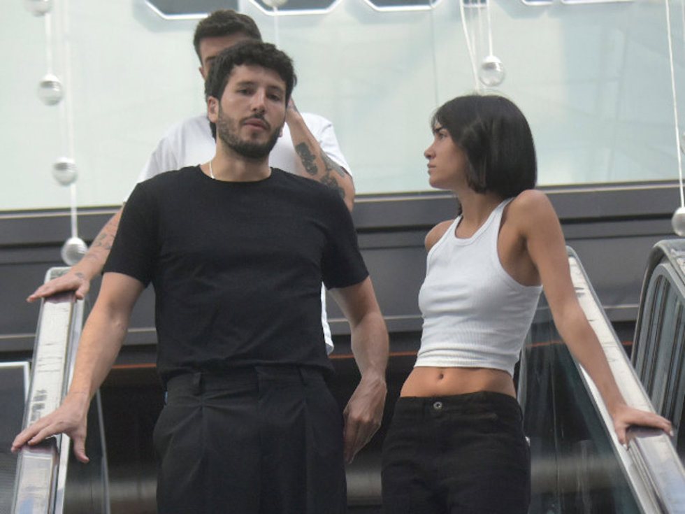 Archivo - Aitana Ocaña acompañando a Sebastián Yatra en Barcelona para su concierto en Barcelona.