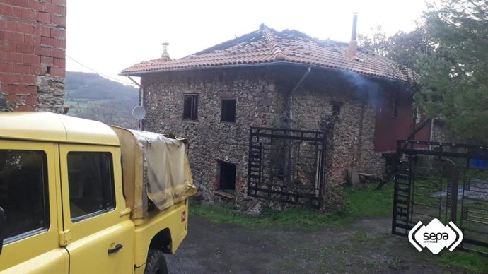 Incendio en una casa de Villaviciosa
