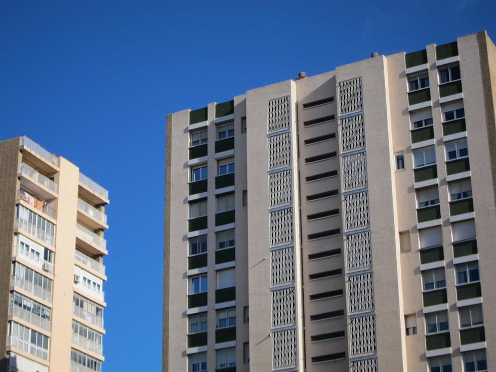 Archivo - Foto de archivo de vivienda en alquiler.