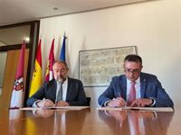 La UCLM firma convenio con Colegio de Ingeniería Informática de la región para "estrechar relaciones y aunar esfuerzos"