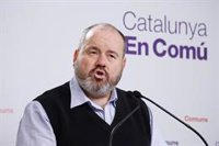 Mena (Comuns) critica que ERC presione a Sumar sobre las cuentas catalanas y las vincule a los PGE