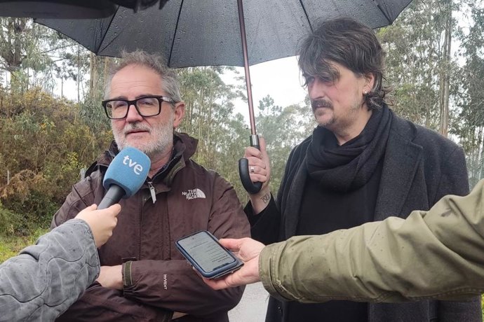 El diputado de Sumar por Asturias en el Congreso, Rafael Cofiño, y el portavoz de IU-Convocatoria por Asturias en la Junta General, Xabel Vegas