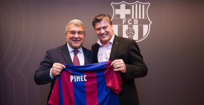 El presidente del FC Barcelona, Joan Laporta, y el presidente de Pimec, Antoni Cañete.