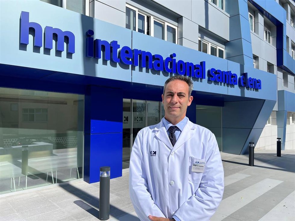 Imagen del doctor Emilio Redondo Ruiz.