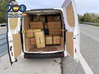 Intervenidos 1.300 kilos de hachís en una furgoneta tras un tiroteo entre bandas en la autovía Jerez-Sanlúcar (Cádiz)