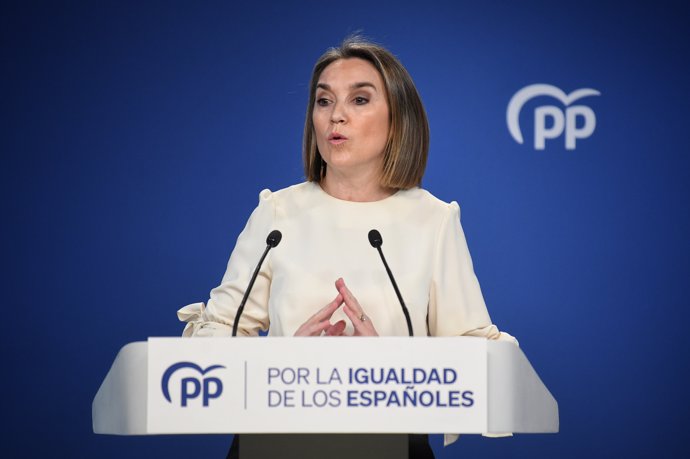 La secretaria general del PP, Cuca Gamarra, durante una rueda de prensa sobre asuntos de actualidad política, en la sede Nacional del PP, a 11 de marzo de 2024, en Madrid (España).
