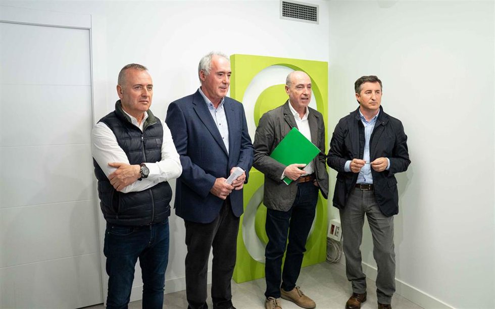 Nicolás Chica (UPA), Miguel Monferrer (COAG), Manuel del Pino( ASAJA) y Gustavo Rodenas ( Cooperativas Agroalimentarias)