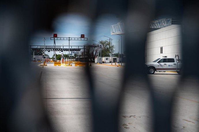 Archivo - Paso fronterizo con Estados Unidos en Coahuila, México