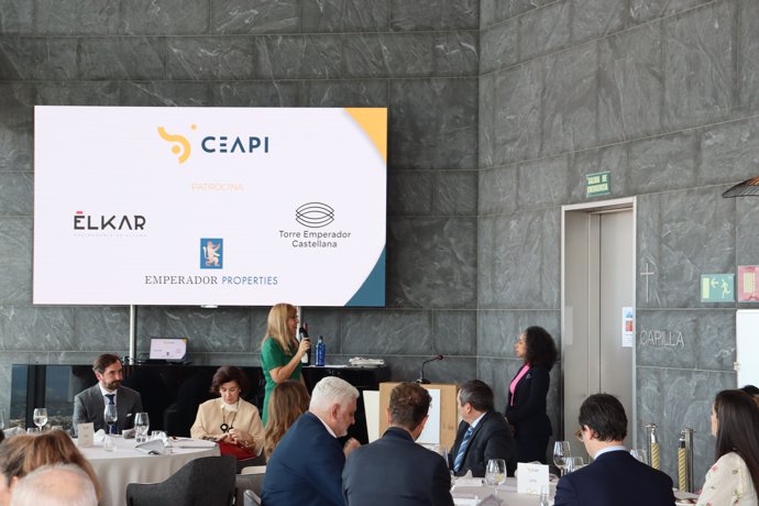 Julissa Reynoso destaca que “Estados Unidos y España tienen un interés compartido en promover el desarrollo en Iberoamérica” en un encuentro de CEAPI  