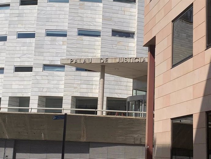 Archivo - Fachada de la Audiencia de Lleida