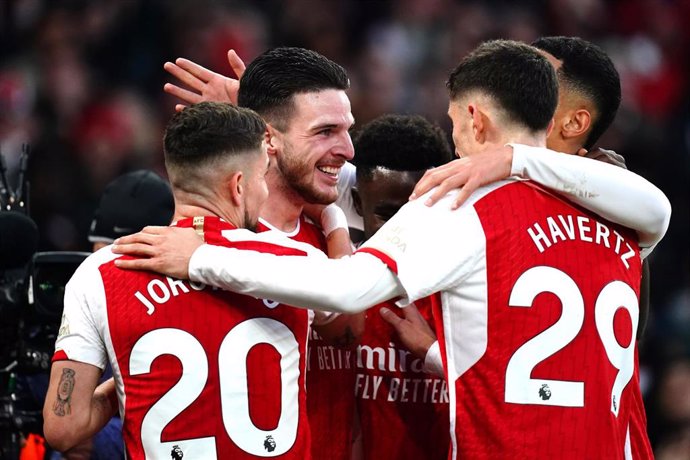 Los jugadores del Arsenal celebrando un gol.