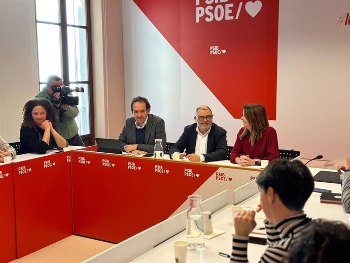 PSIB critica el "seguidismo" de Madrid de Prohens en detrimento de los intereses de los ciudadanos de Baleares.