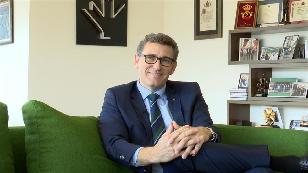 El director general de Eurocaja Rural, Víctor Manuel Martín, en una entrevista.