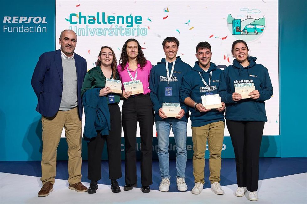 Los integrantes del equipo ganador.
