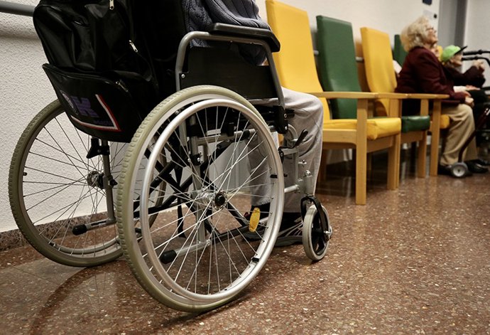 Archivo - Silla de ruedas, archivo 