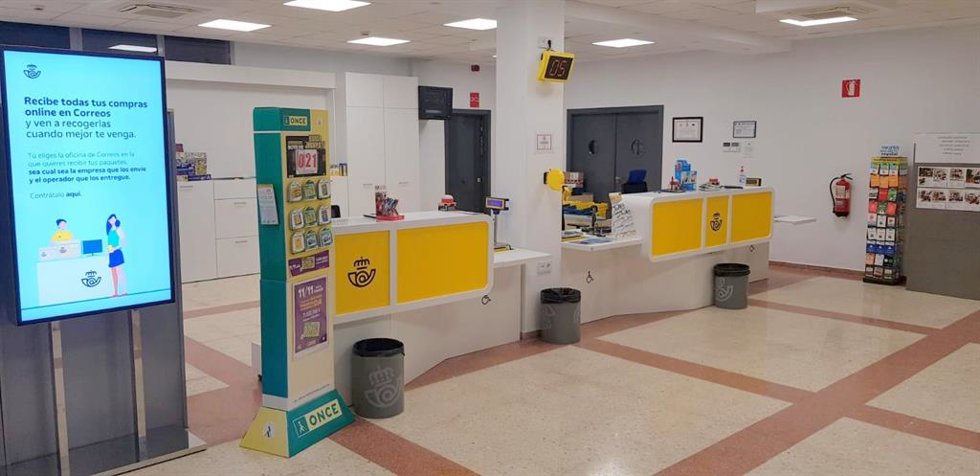Archivo - Oficina de Correos en Huelva.
