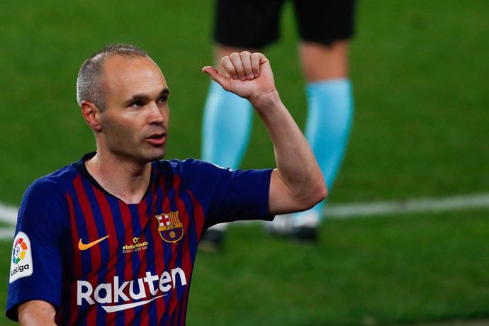 Archivo - El jugador Andrés Iniesta, en su despedida del FC Barcelona.