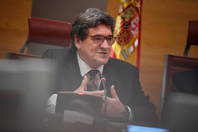 El ministro para la Transformación Digital y de la Función Pública, José Luis Escrivá, durante la Comisión de Transformación Digital, en el Senado, a 7 de marzo de 2024, en Madrid (España).