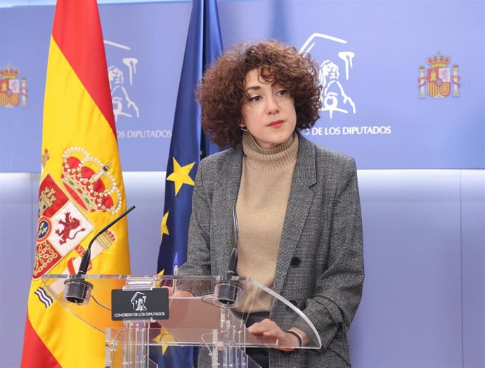 Archivo - La diputada de Sumar Aina Vidal, durante una rueda de prensa anterior a la Junta de Portavoces, en el Congreso de los Diputados, a 6 de febrero de 2024, en Madrid (España).