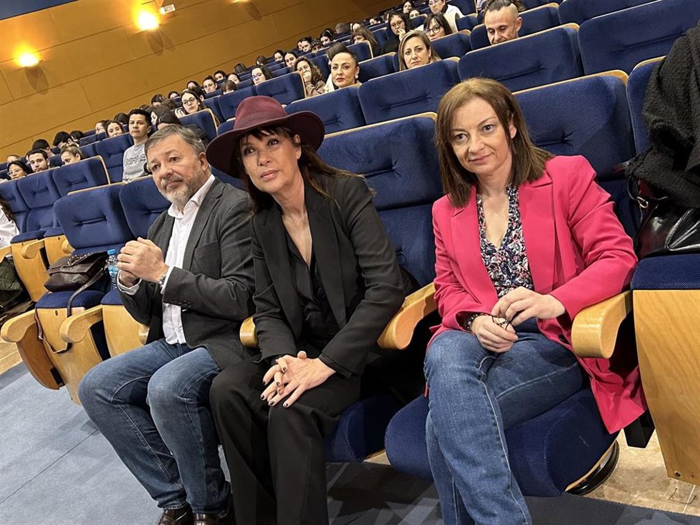 Presentación en la UCLM de las obras realizadas por Mabel Lozano.