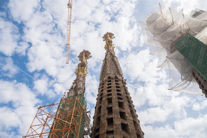 Archivo - Torres de la Sagrada Familia el día de la presentación de previsiones de obra y proyectos nuevos de la Sagrada Familia, a 19 de septiembre de 2023, en Barcelona, Catalunya (España)