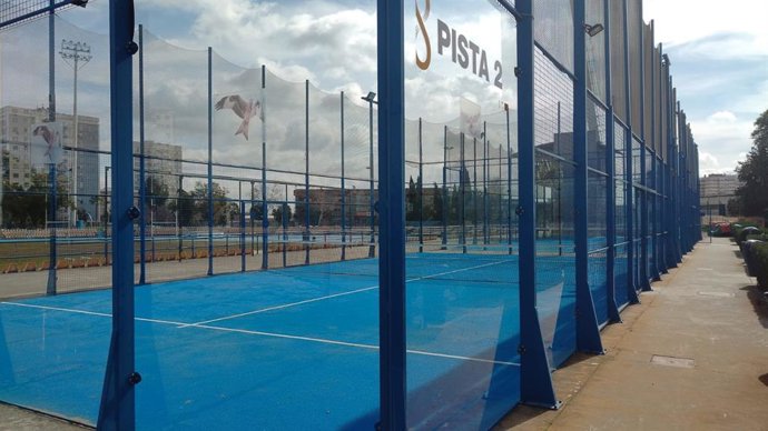 Imagen de recurso de una pista de pádel.