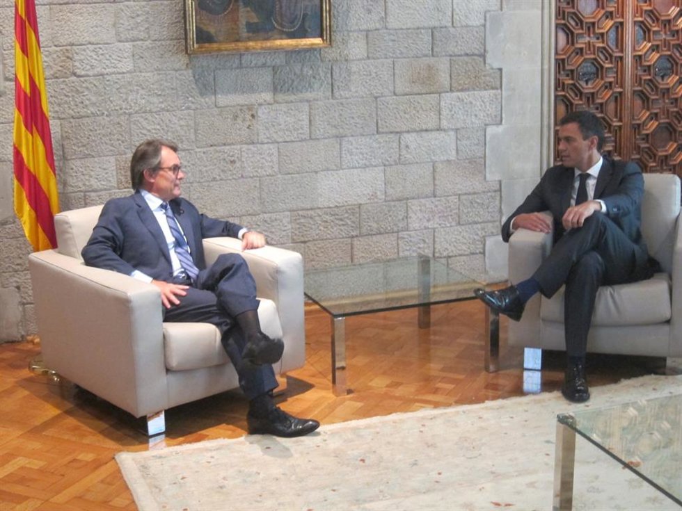 Archivo - Artur Mas y Pedro Sánchez