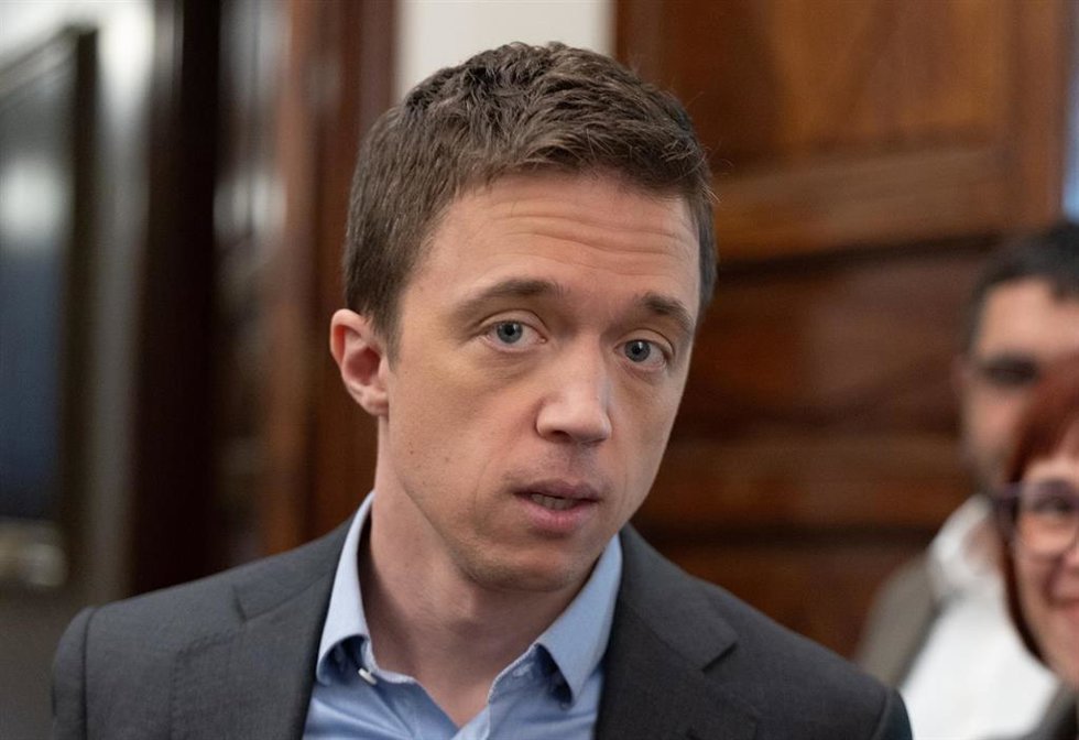 El portavoz de Sumar en el Congreso, Iñigo Errejón, a su llegada a una reunión de la Junta de Portavoces, en el Congreso de los Diputados, a 20 de febrero de 2024, en Madrid (España).