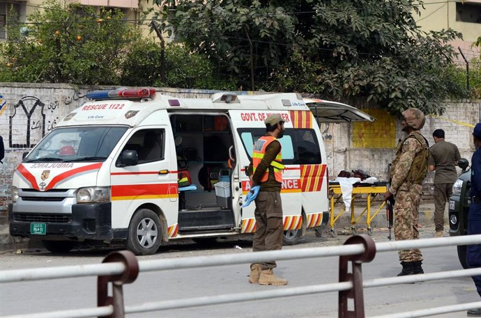 Ataque contra policías en Peshawar, en el norte de Pakistán